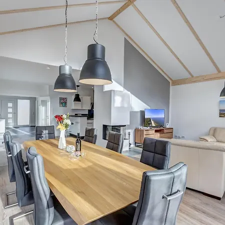 Haus Henny Mit Sauna 度假居 *